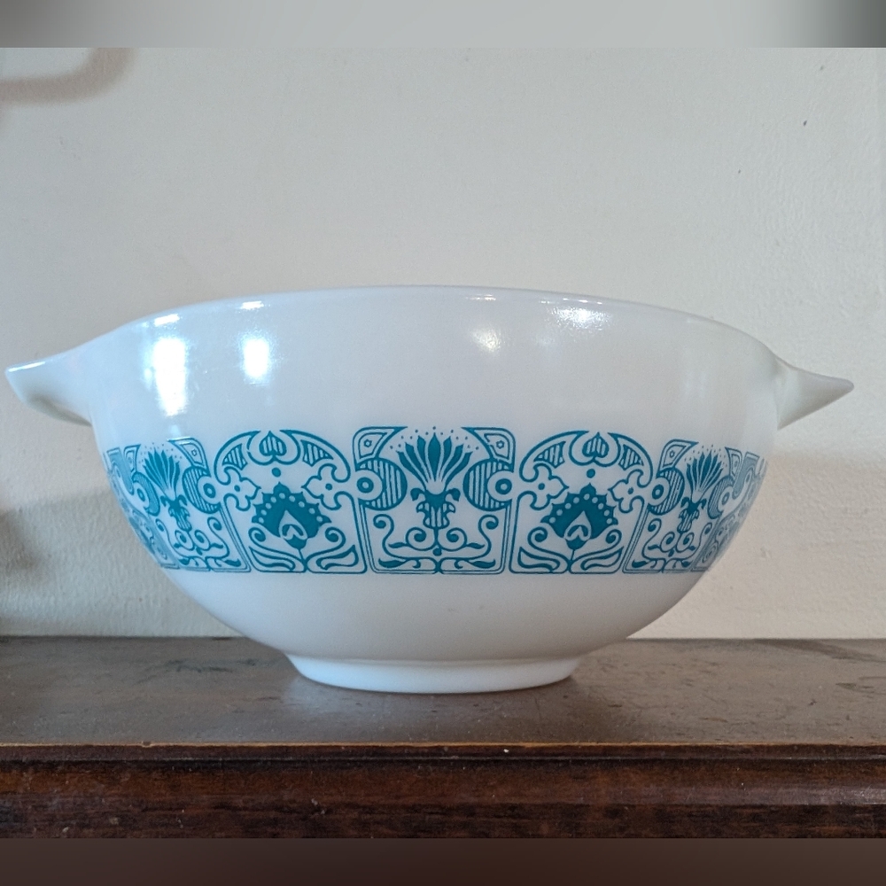 Vintage Pyrex Horizon Blue 2.5 QT Cinderella Mixing Bowl #443 Mid Century Modern